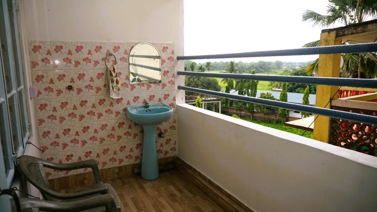 Taj Residency Holiday Homestay -Entire 1Bhk & 2Bhk Private Apartments -Call 767Ooo54Oo Jorhāt المظهر الخارجي الصورة