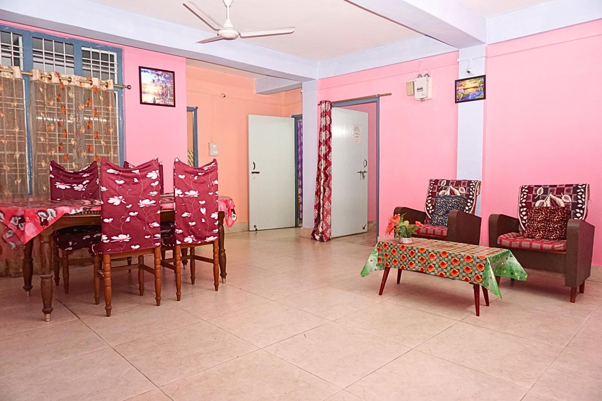 Taj Residency Holiday Homestay -Entire 1Bhk & 2Bhk Private Apartments -Call 767Ooo54Oo Jorhāt المظهر الخارجي الصورة
