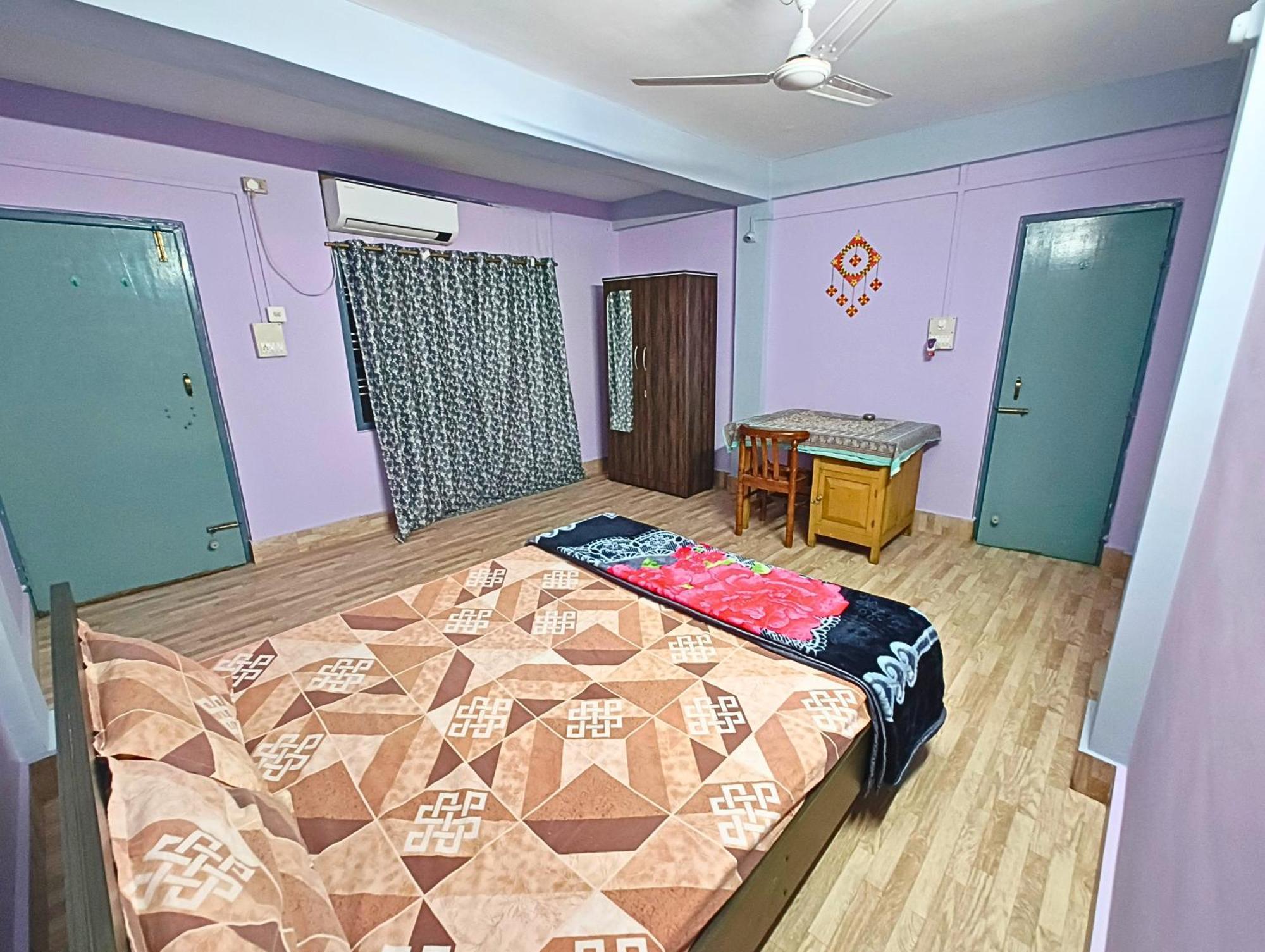 Taj Residency Holiday Homestay -Entire 1Bhk & 2Bhk Private Apartments -Call 767Ooo54Oo Jorhāt المظهر الخارجي الصورة