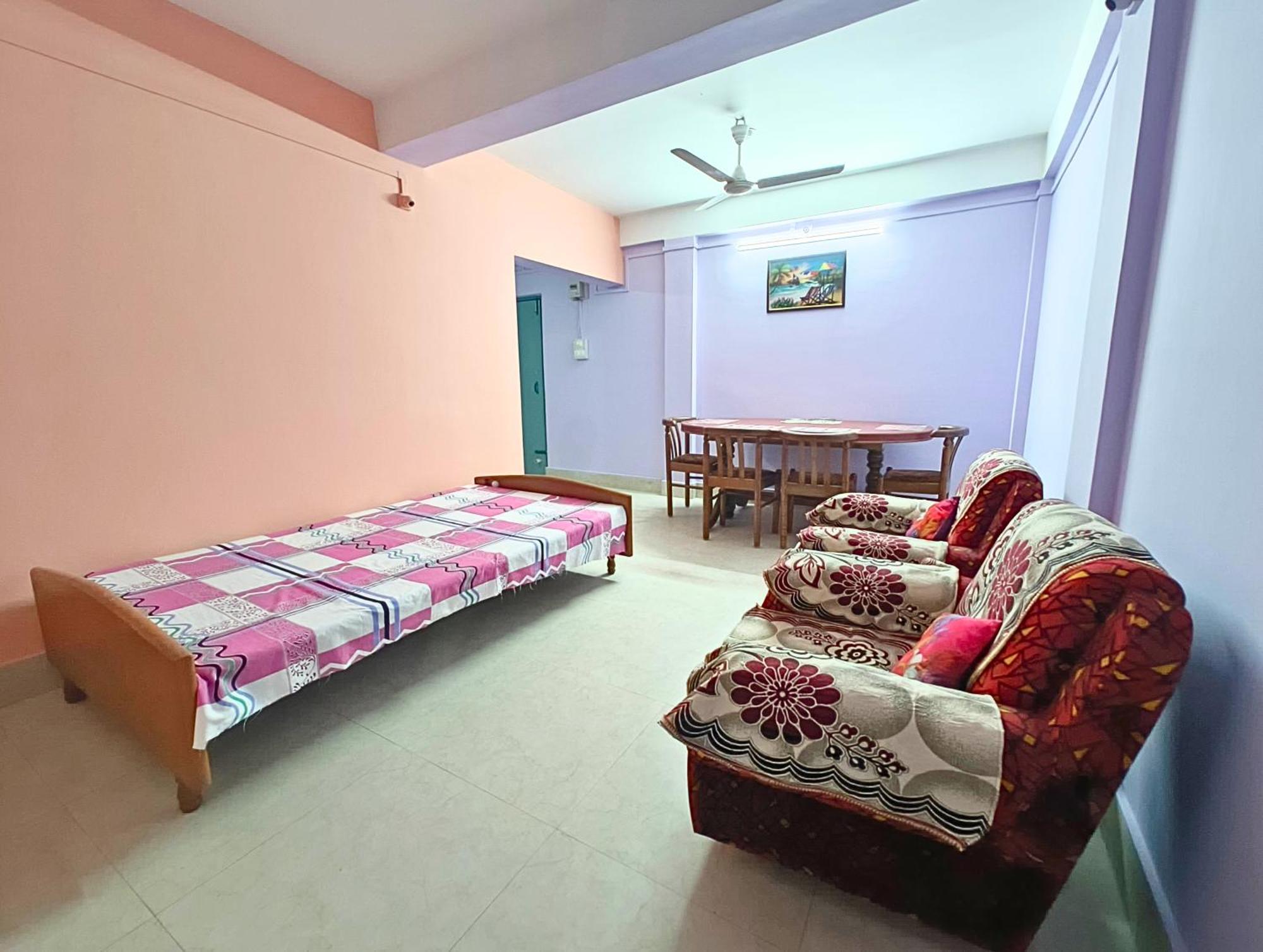 Taj Residency Holiday Homestay -Entire 1Bhk & 2Bhk Private Apartments -Call 767Ooo54Oo Jorhāt المظهر الخارجي الصورة