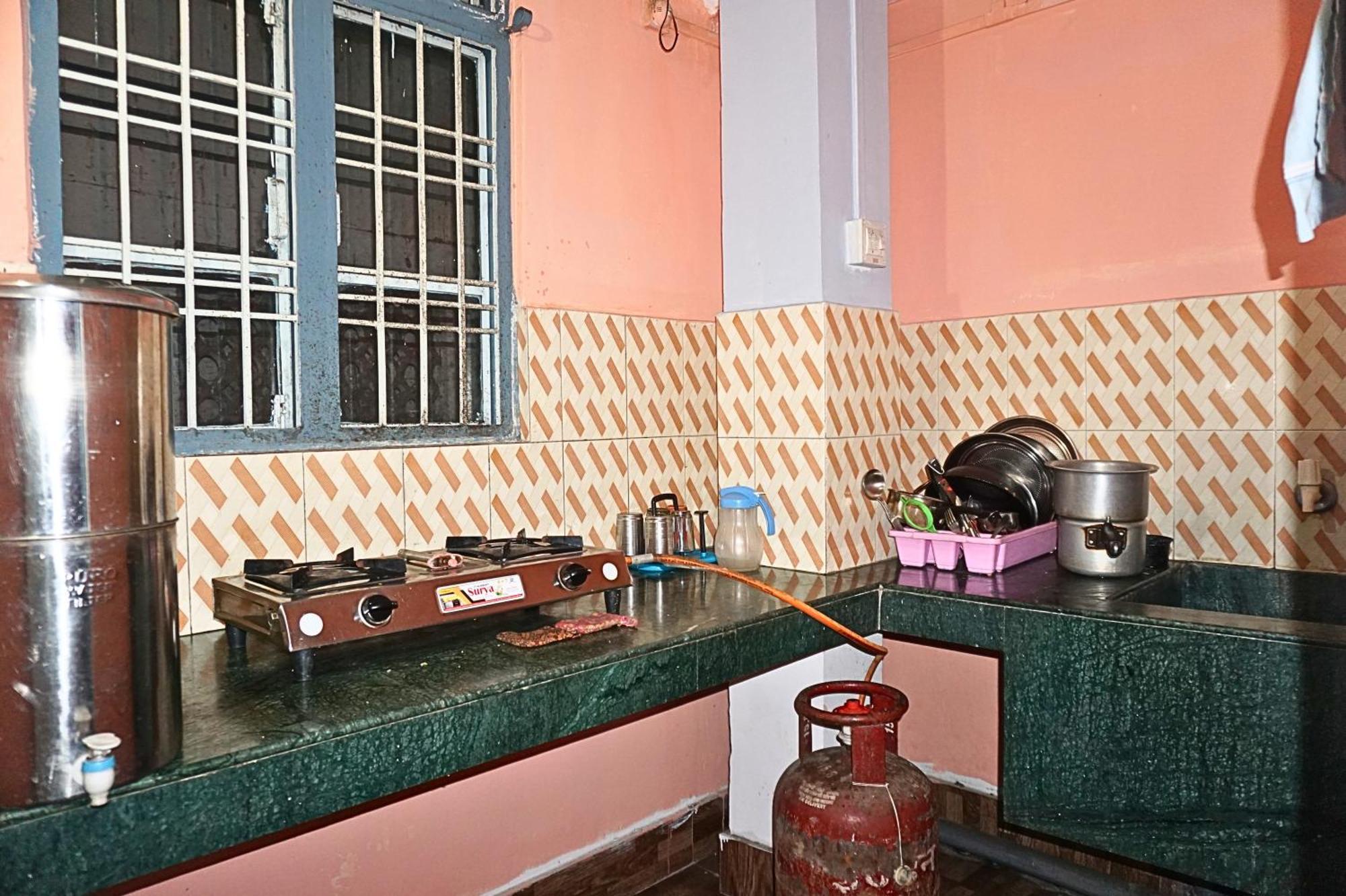 Taj Residency Holiday Homestay -Entire 1Bhk & 2Bhk Private Apartments -Call 767Ooo54Oo Jorhāt المظهر الخارجي الصورة