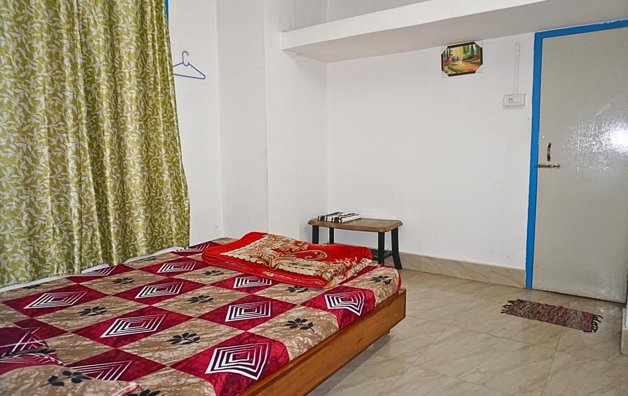Taj Residency Holiday Homestay -Entire 1Bhk & 2Bhk Private Apartments -Call 767Ooo54Oo Jorhāt المظهر الخارجي الصورة