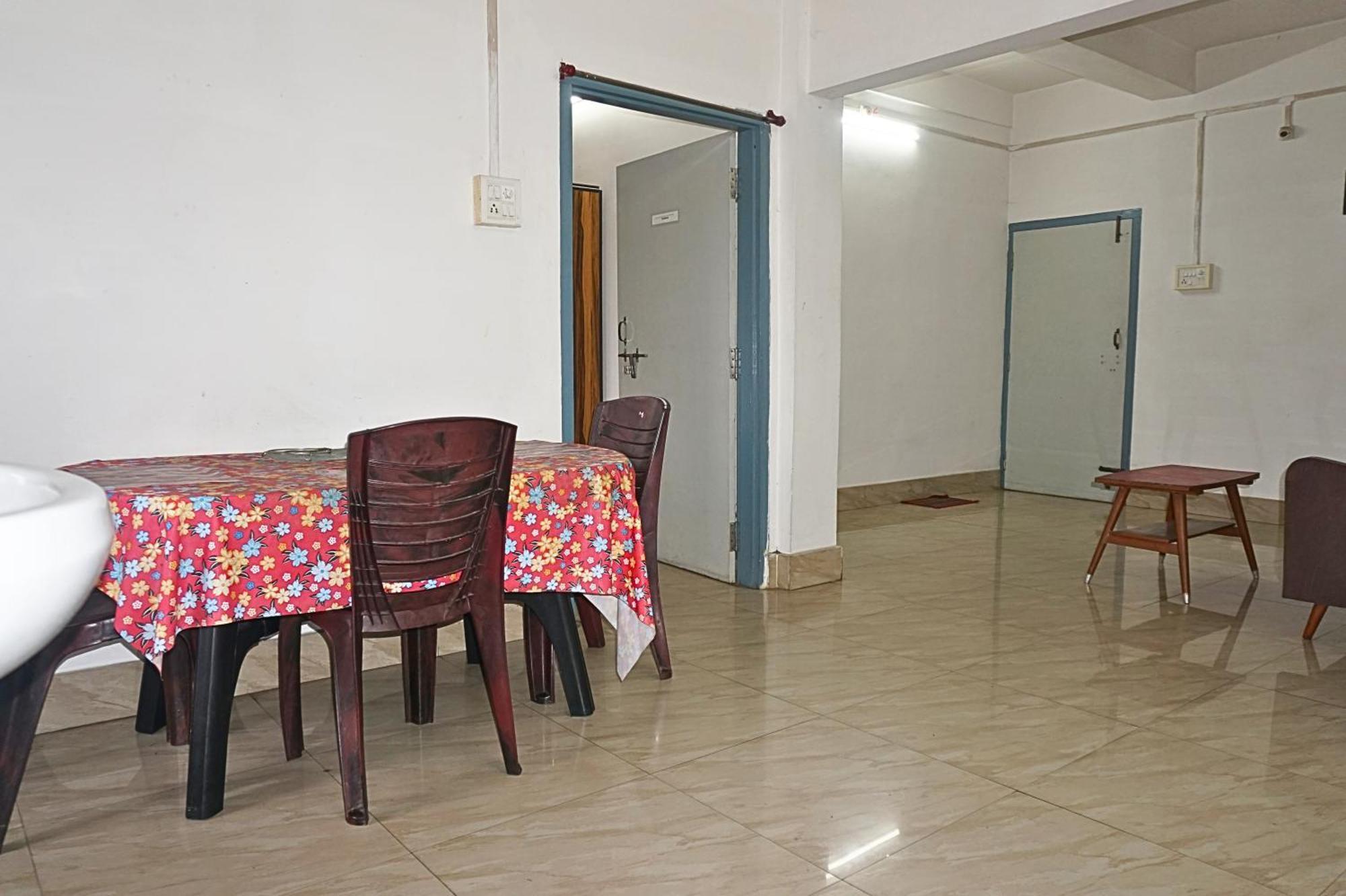 Taj Residency Holiday Homestay -Entire 1Bhk & 2Bhk Private Apartments -Call 767Ooo54Oo Jorhāt المظهر الخارجي الصورة