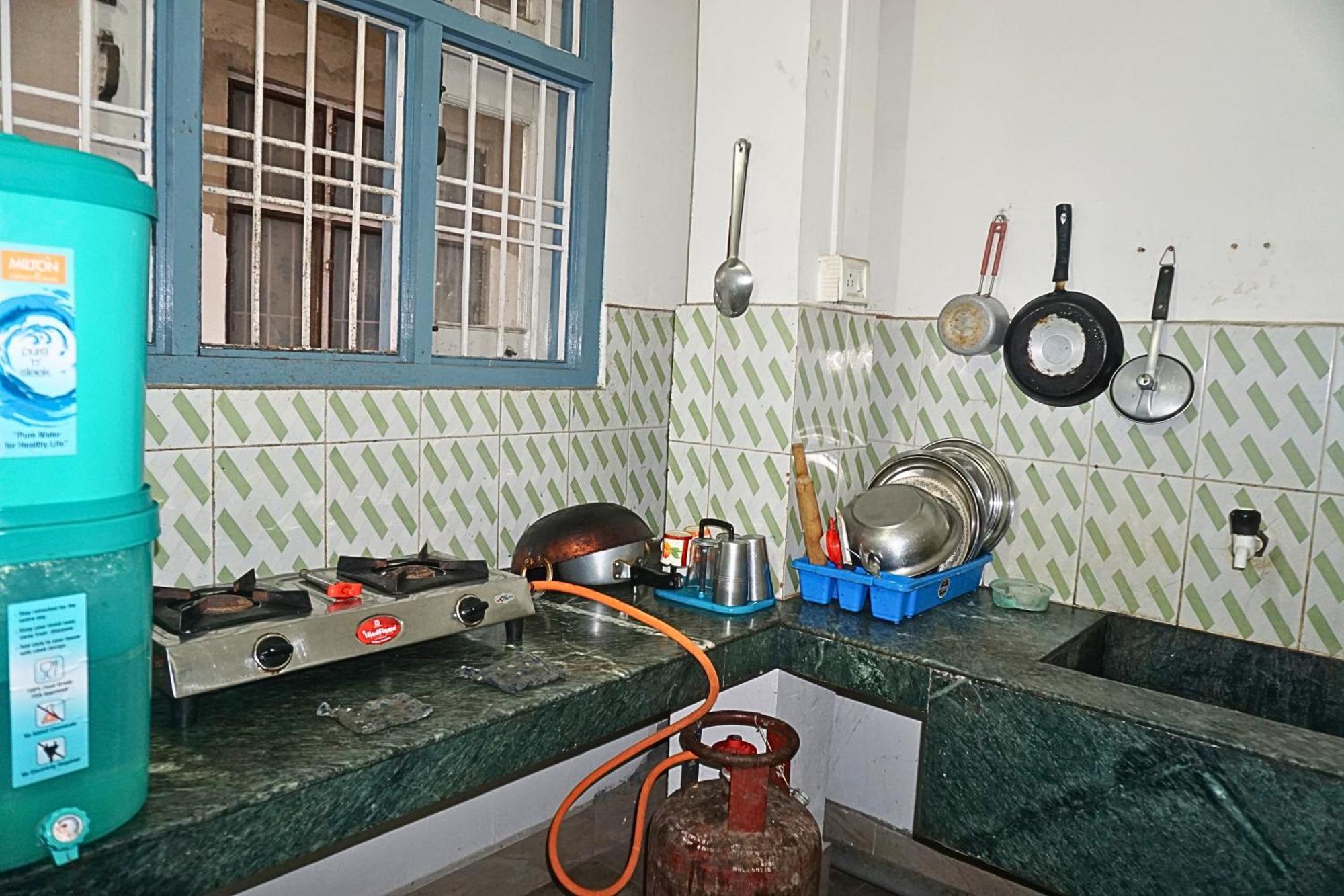 Taj Residency Holiday Homestay -Entire 1Bhk & 2Bhk Private Apartments -Call 767Ooo54Oo Jorhāt المظهر الخارجي الصورة